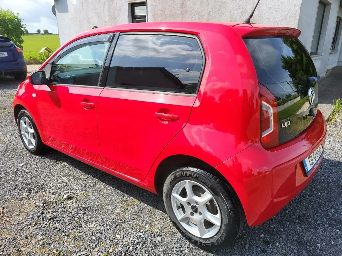 Volkswagen Up! - Image 4