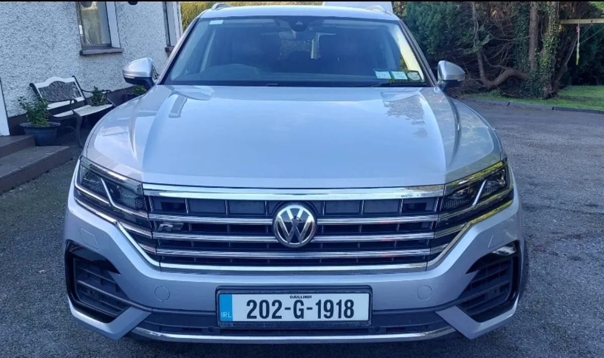 VW TOUAREG 202 R Line Taxed/Tested - Image 2