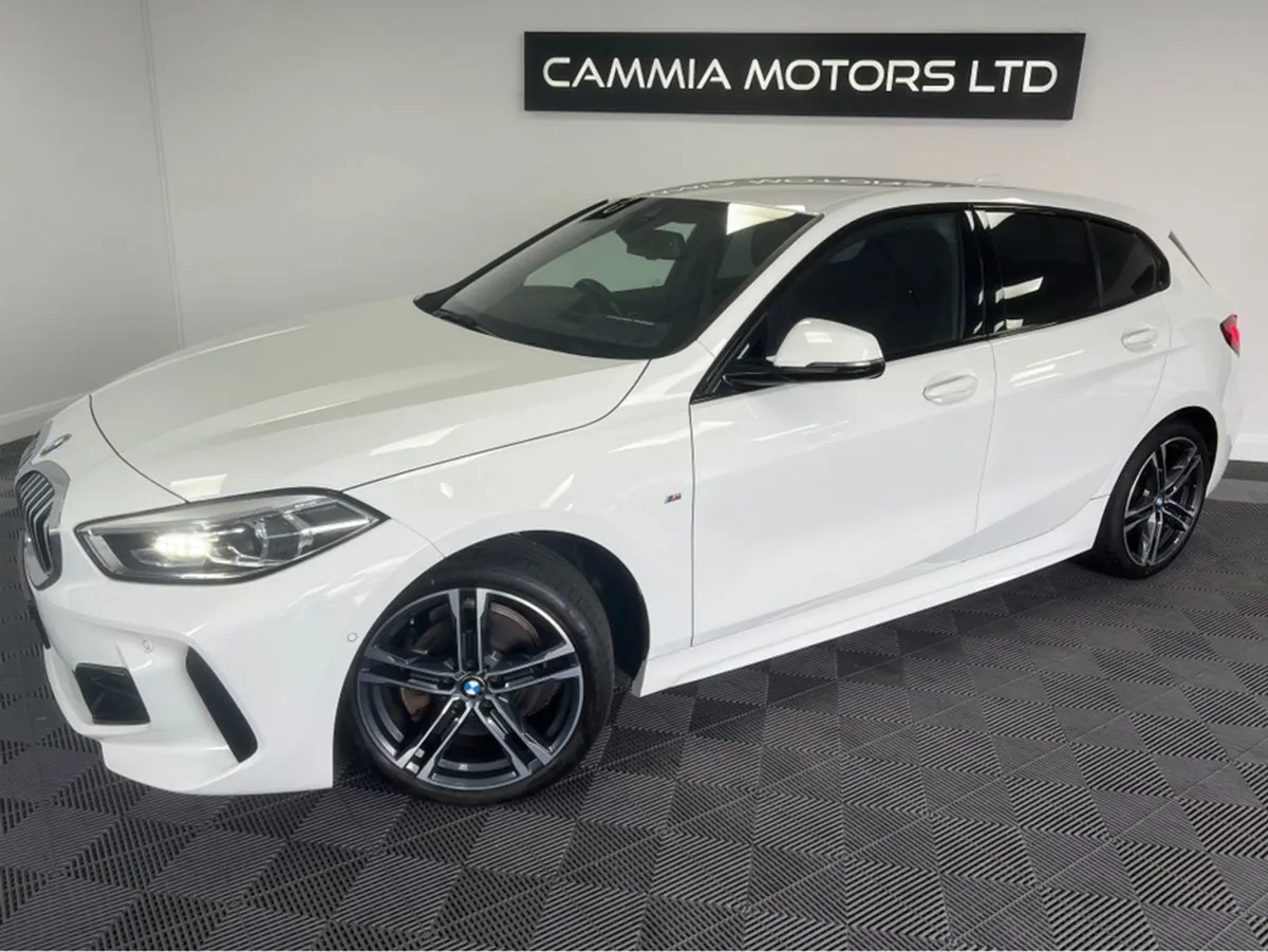 BMW 1 Series  bmw 118i   alpine White   digital D - Image 3