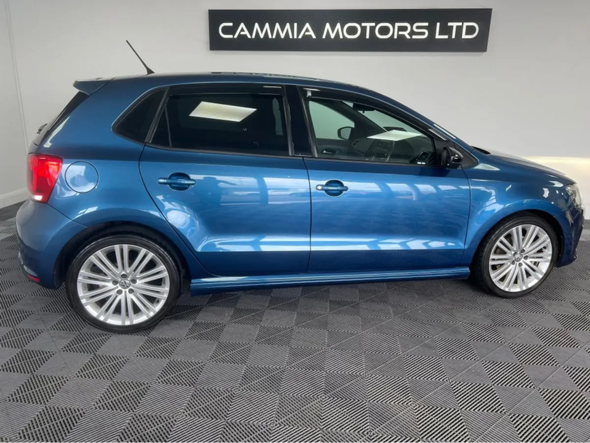 Volkswagen Polo  volkswagen Polo GT   dsg Auto - Image 4