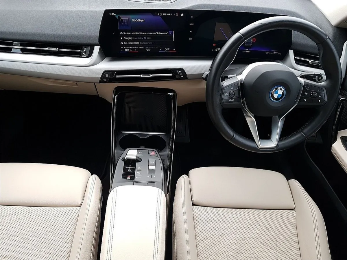 BMW X1 Xdrive25e Sport PAN Roof - Image 4