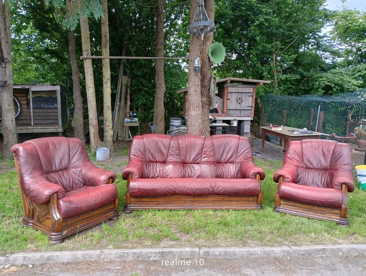 Vintege sofa - Image 4
