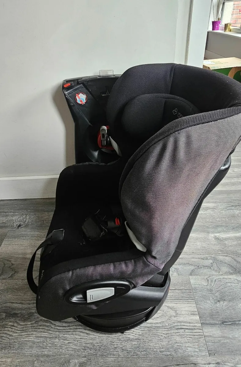 Maxxi Cosi Axxis Car Seat - Image 2