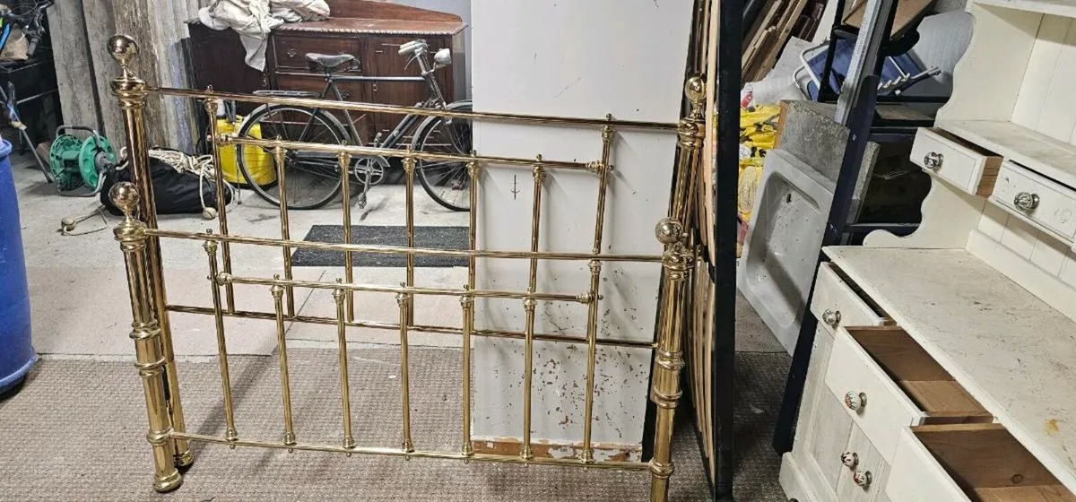 5ft Brass Bed - Image 2