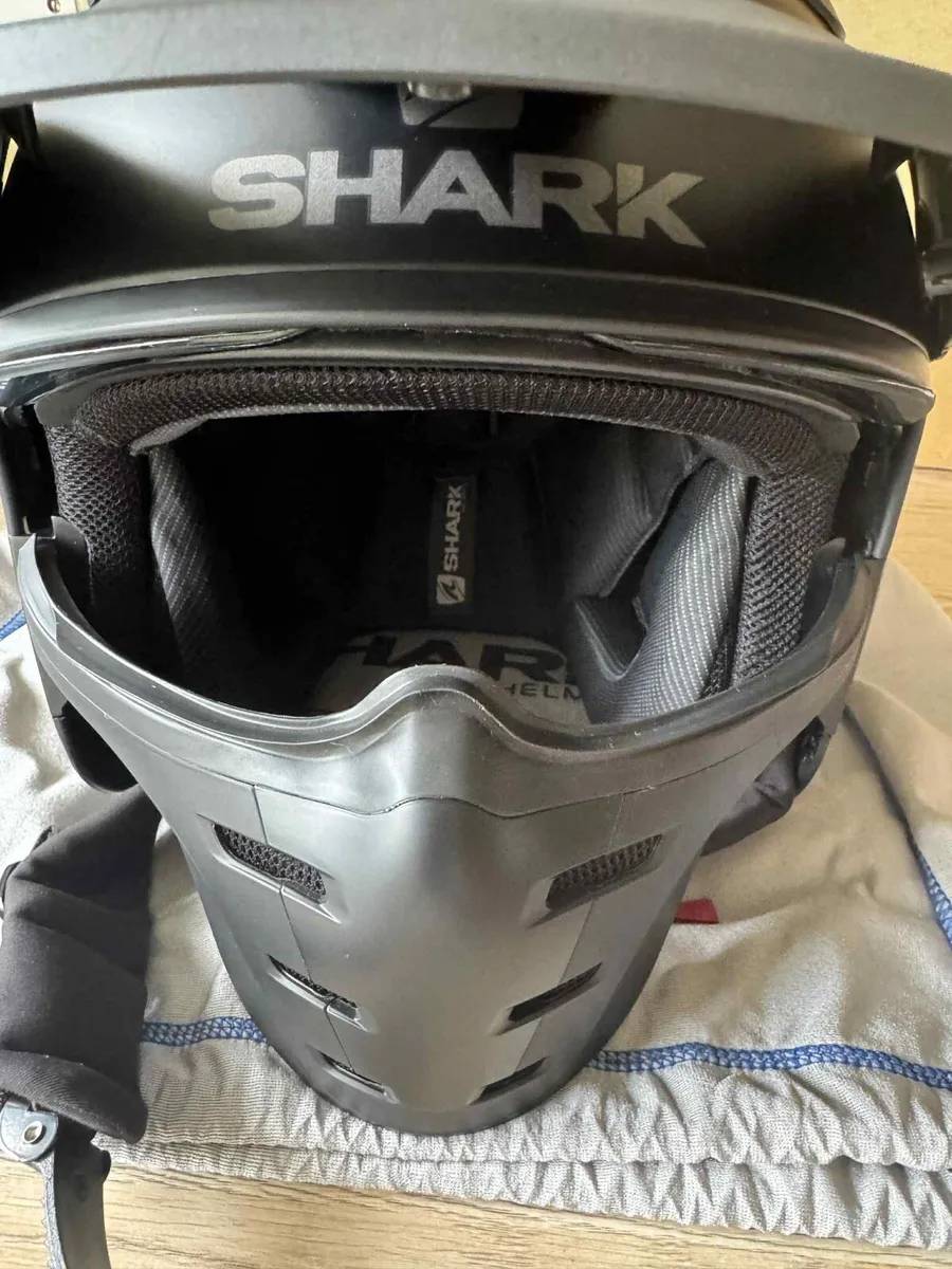 Shark X Dark 2 helmet - Image 2