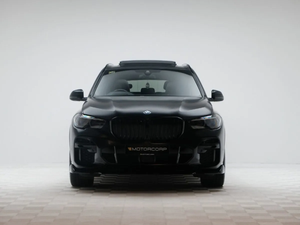 BMW X5 45E Black Vermilion Edition - Image 2