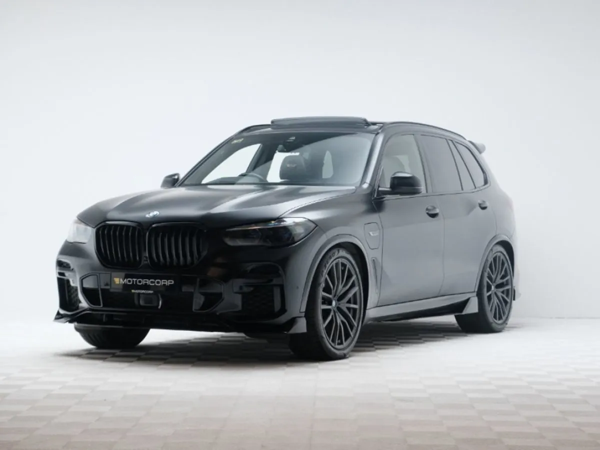 BMW X5 45E Black Vermilion Edition - Image 3