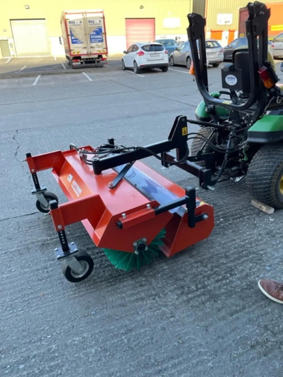 KATANA HYDRAULIC ROAD SWEEPER  130cm - Image 4