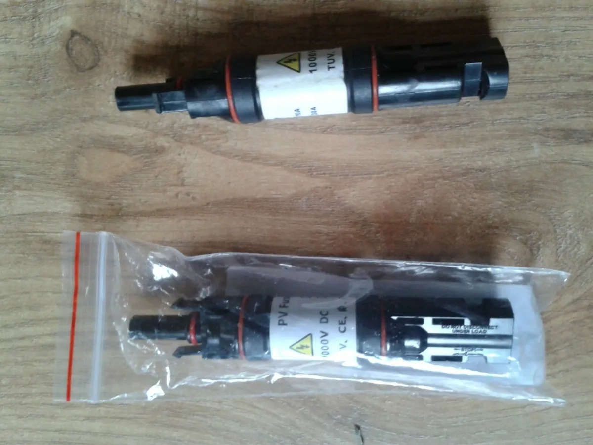 Solar Panel 15a Fuse - Image 2