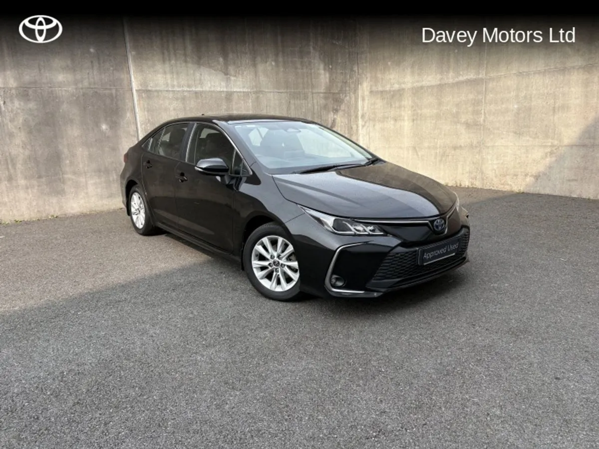 Toyota Corolla Luna Saloon 4DR Auto - Image 1
