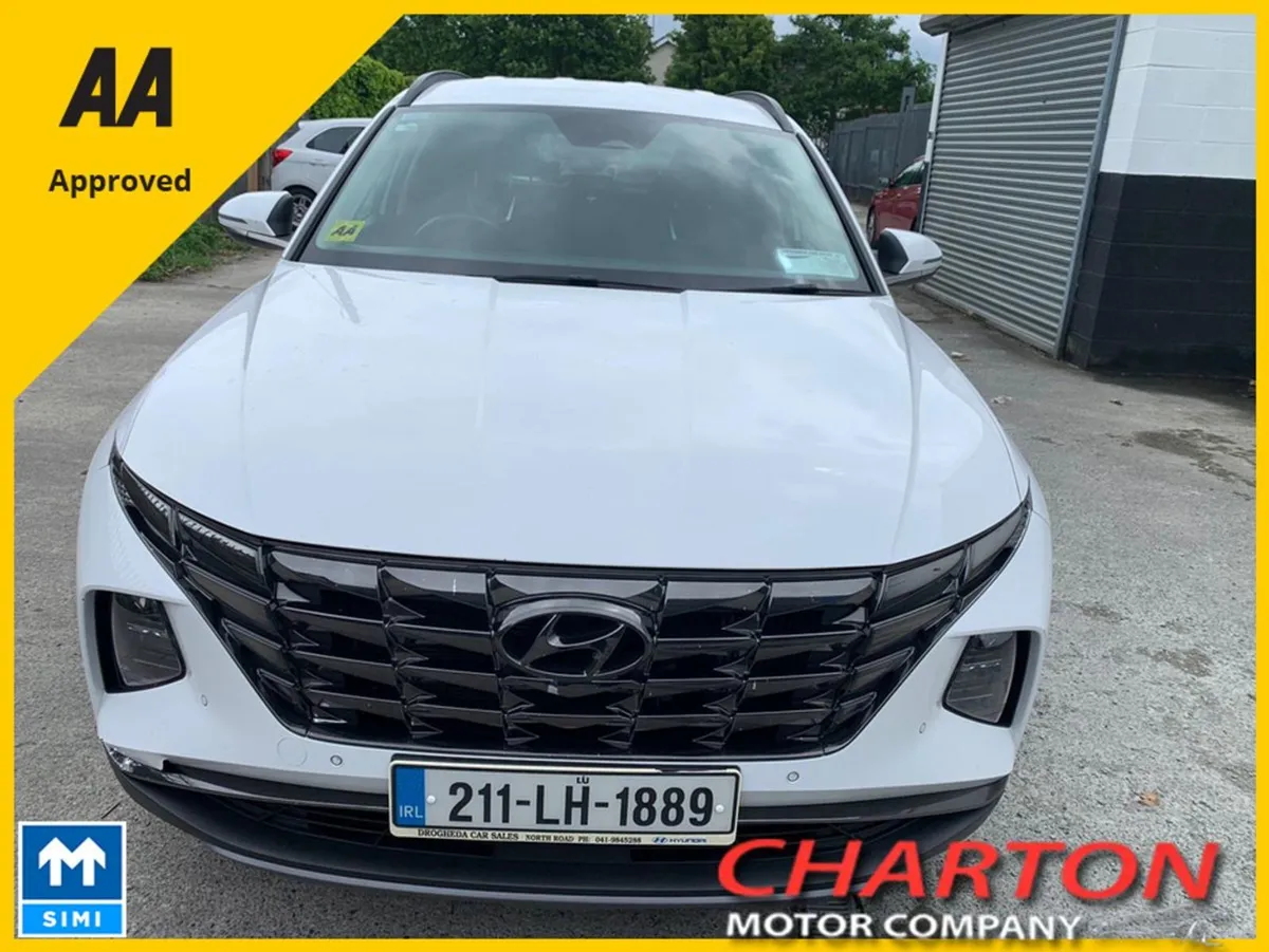 Hyundai Tucson Executive Plus 5DR Diesel - Image 2