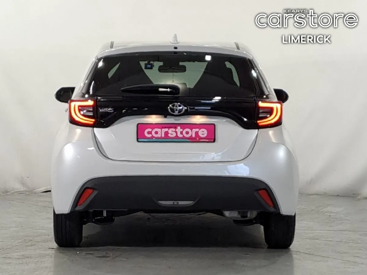 Toyota Yaris 1.0 PET Auto 5DR - Image 4