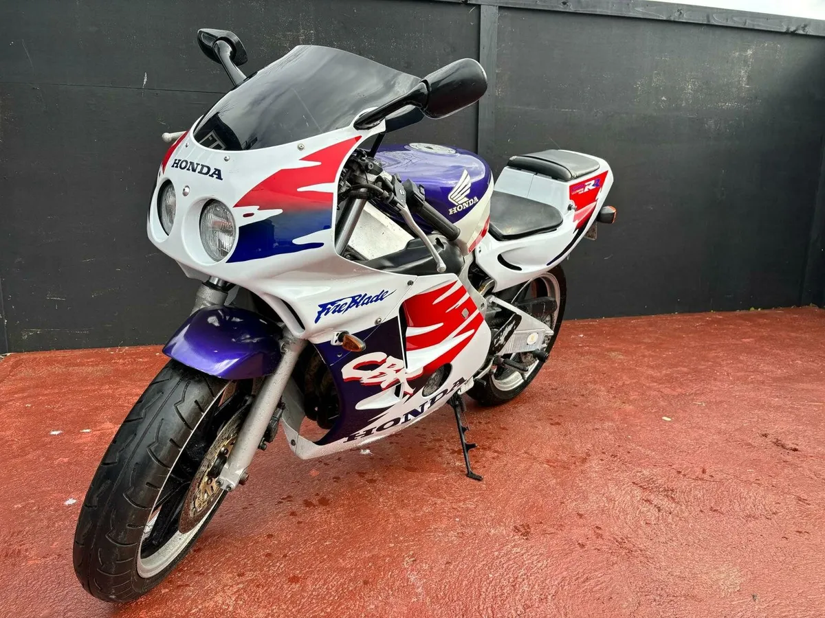 1999 Honda CBR 250 - Image 1