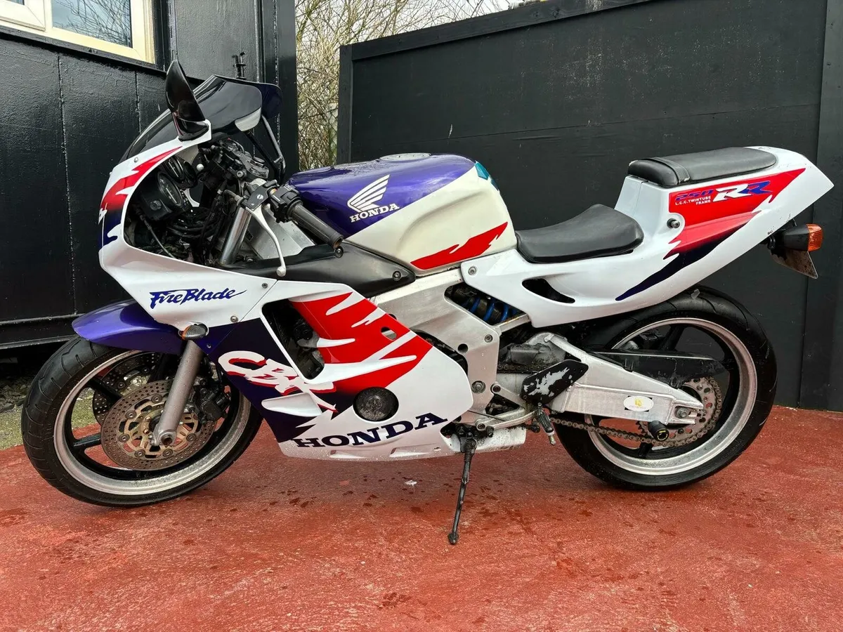 1999 Honda CBR 250 - Image 2