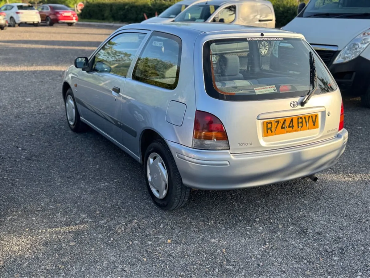 Toyota Starlet Sun Roof - Image 2