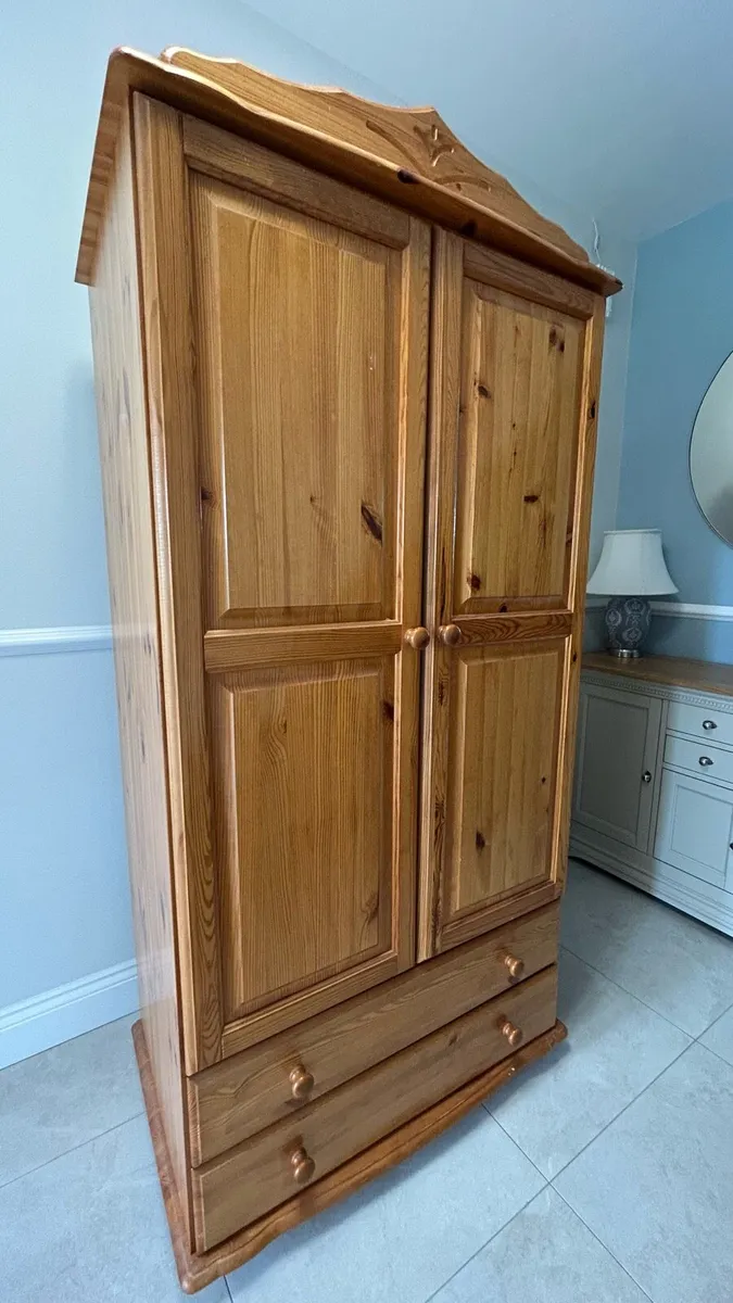 Wardrobe - Image 2