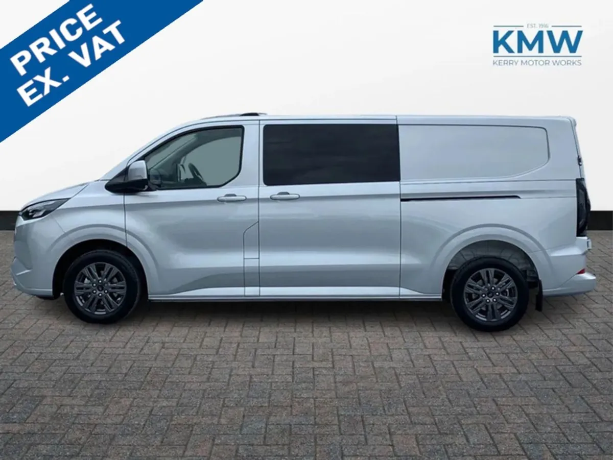 Ford Transit Custom 2.5 LWB Limited Multicab 5 Se - Image 1