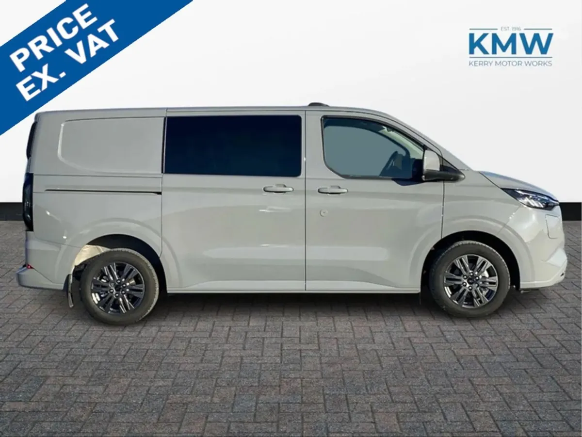 Ford Transit Custom 2.5 SWB Limited Crew Cab  2.5 - Image 1