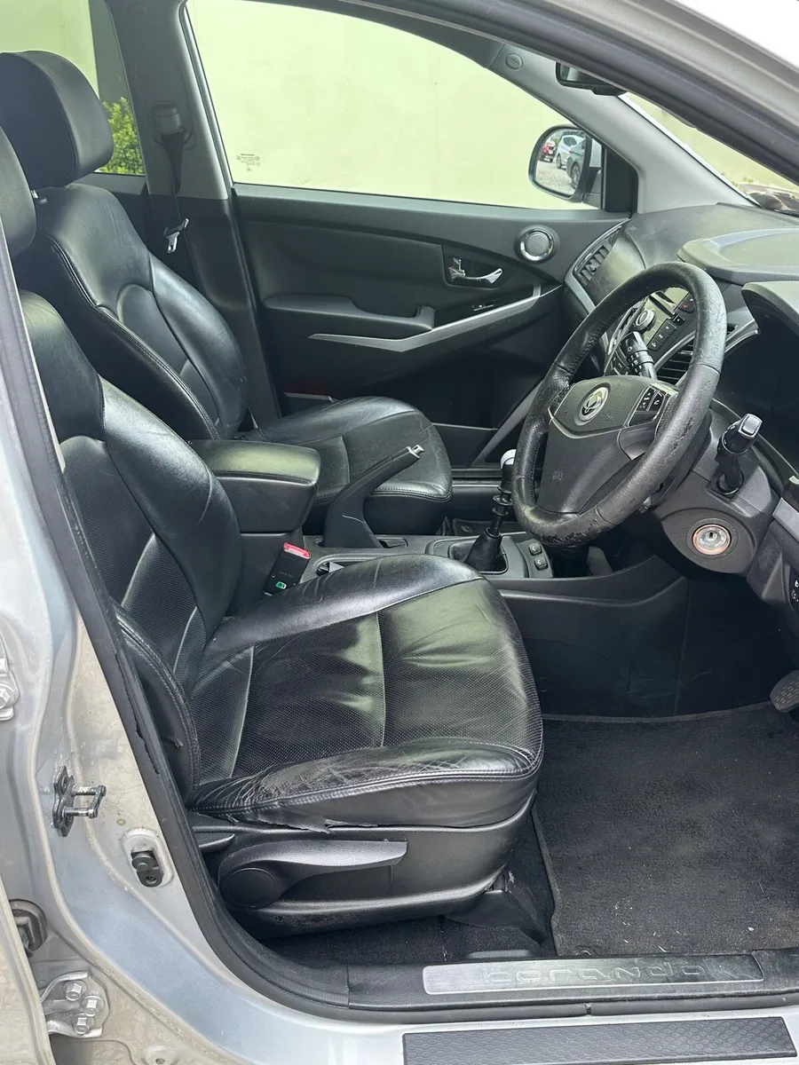 ssangyong korando - Image 4