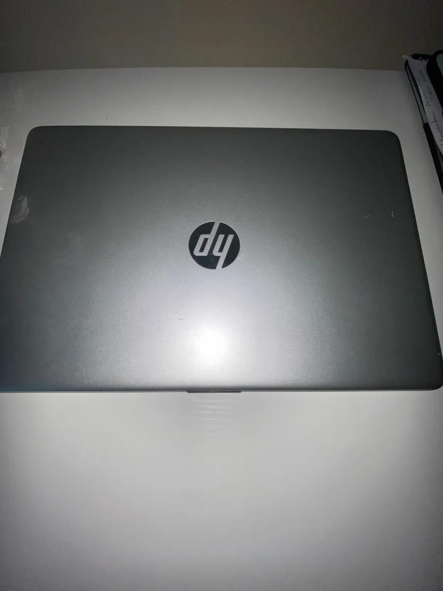 HP Laptop - Image 4