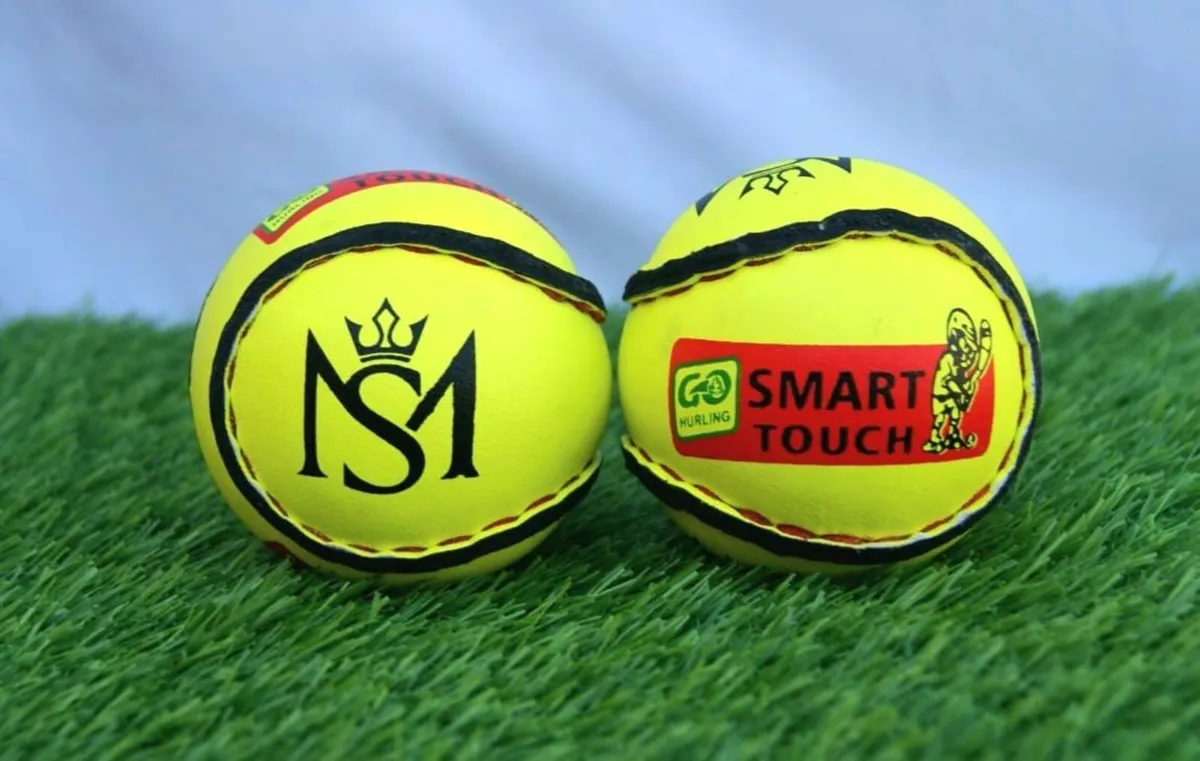 First Touch Sliotars pack of 12 - Image 3