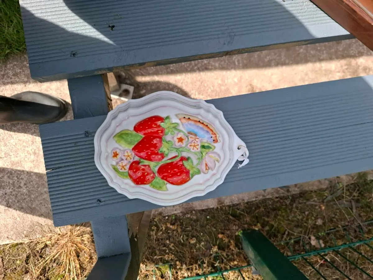Strawberry mold - Image 1