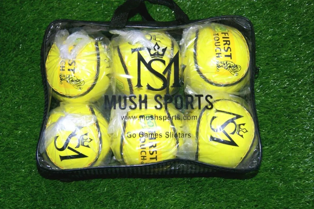 Quick Touch Sliotars Pack of 12 - Image 4