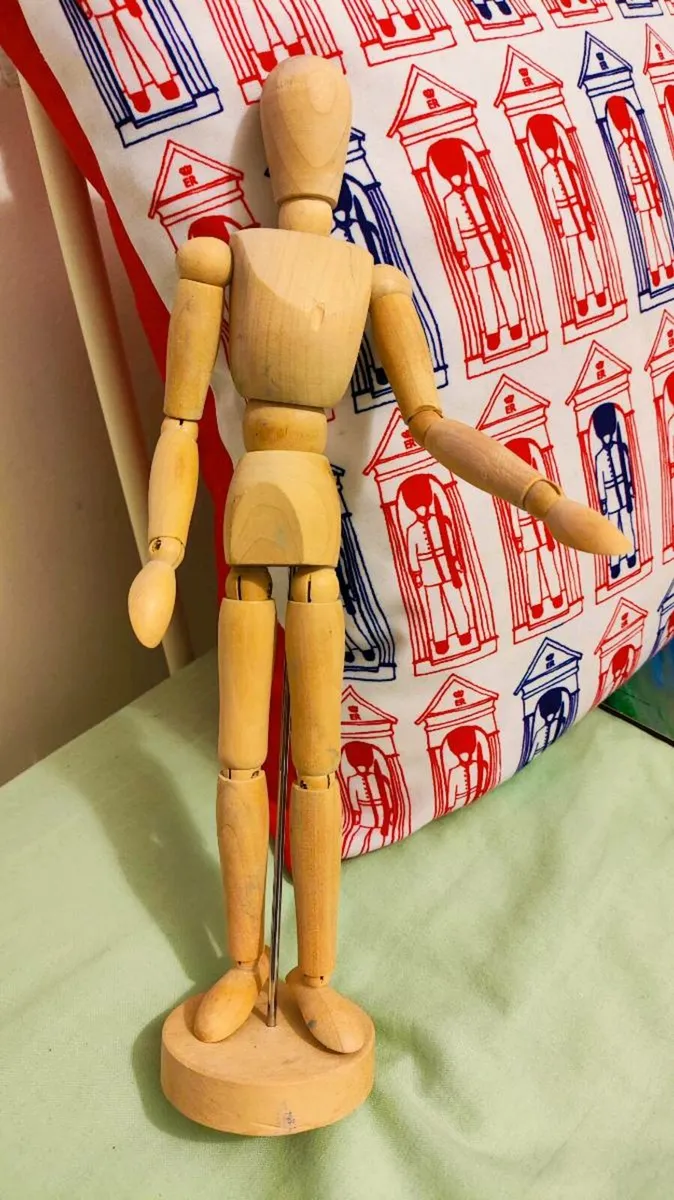 Flexible Wooden Artist Mannequin Doll Painting Art - Image 1