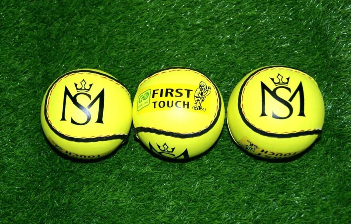 Smart Touch Sliotars  Pack of 12 - Image 3