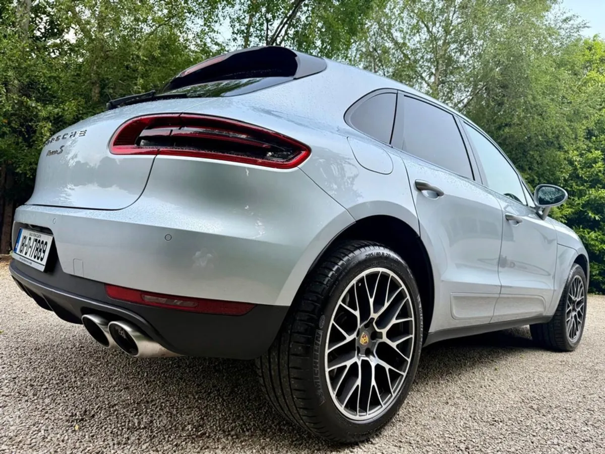 Porsche Macan 3.0 S Diesel  huge Specificationpor - Image 3