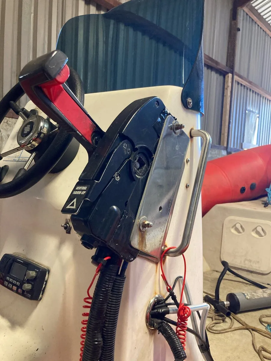 Touhatsu Outboard 140hp 2 stroke - Image 3