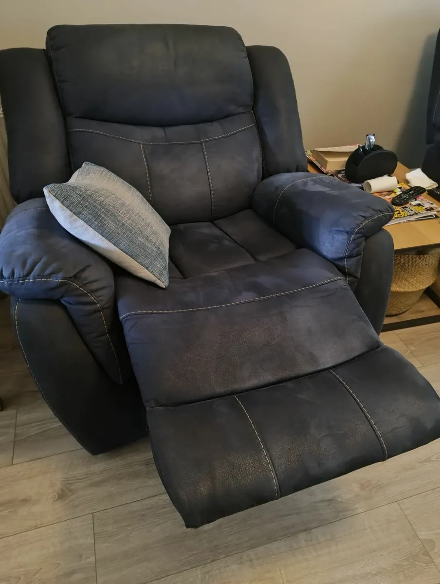 Reclining armchairs - Image 2
