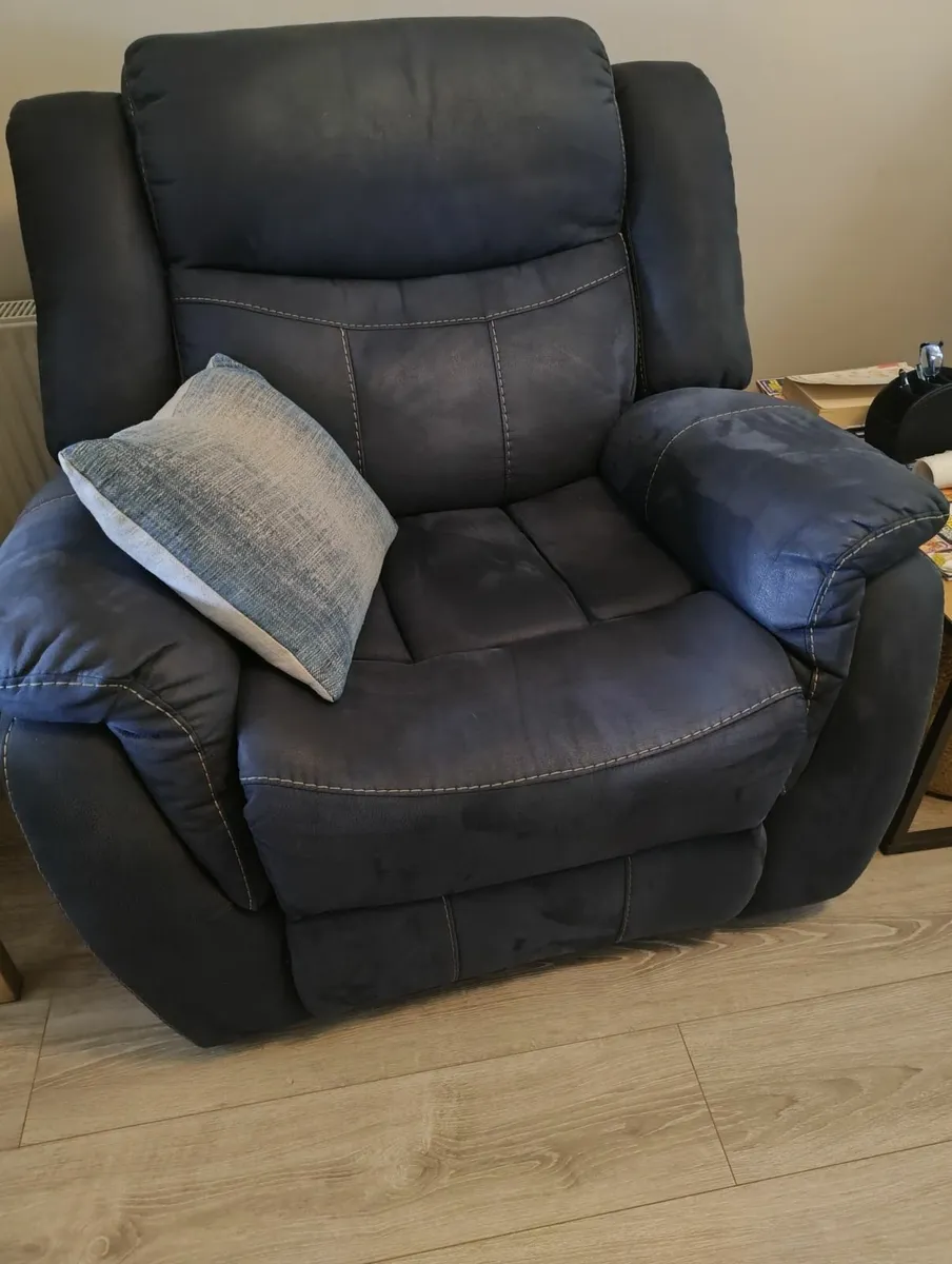 Reclining armchairs - Image 3