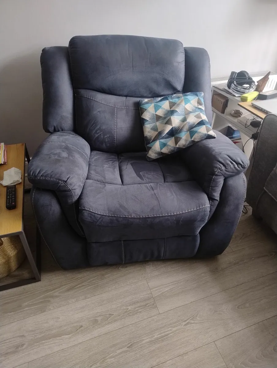 Reclining armchairs - Image 4