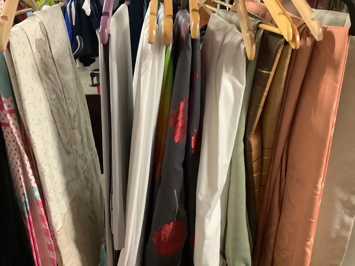 10 pairs of curtains