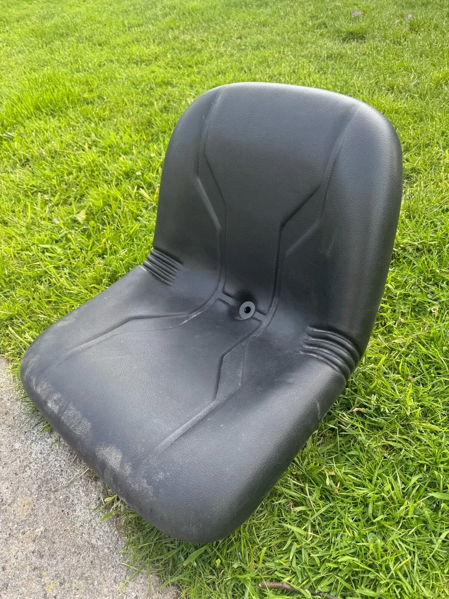 Tractor Dumper seat - Image 1
