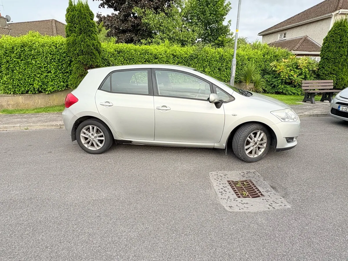 TOYOTA AURIS NCT 03/26 1.4 DIESEL - Image 2