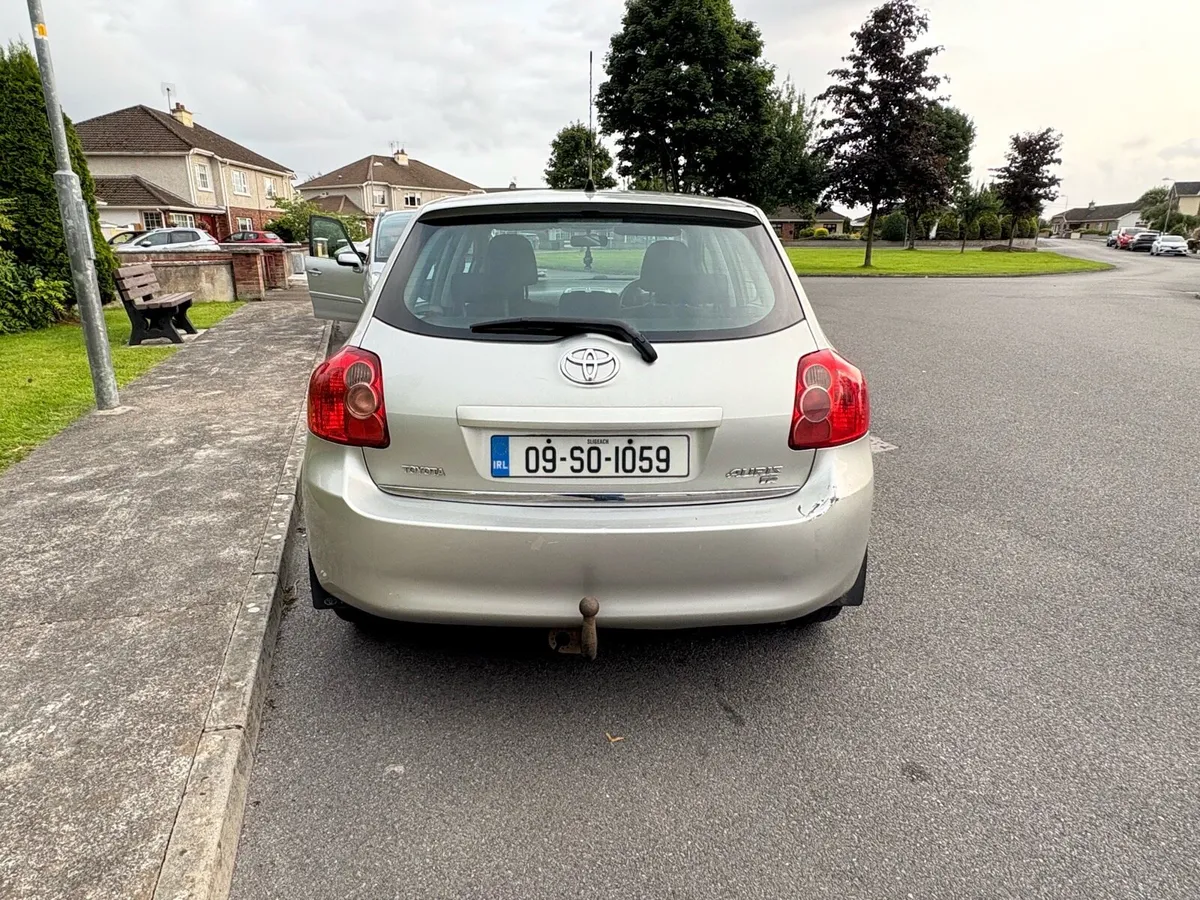 TOYOTA AURIS NCT 03/26 1.4 DIESEL - Image 3