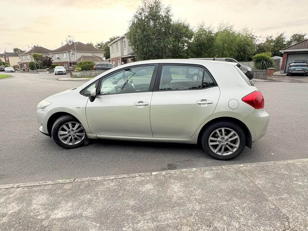TOYOTA AURIS NCT 03/26 1.4 DIESEL - Image 4