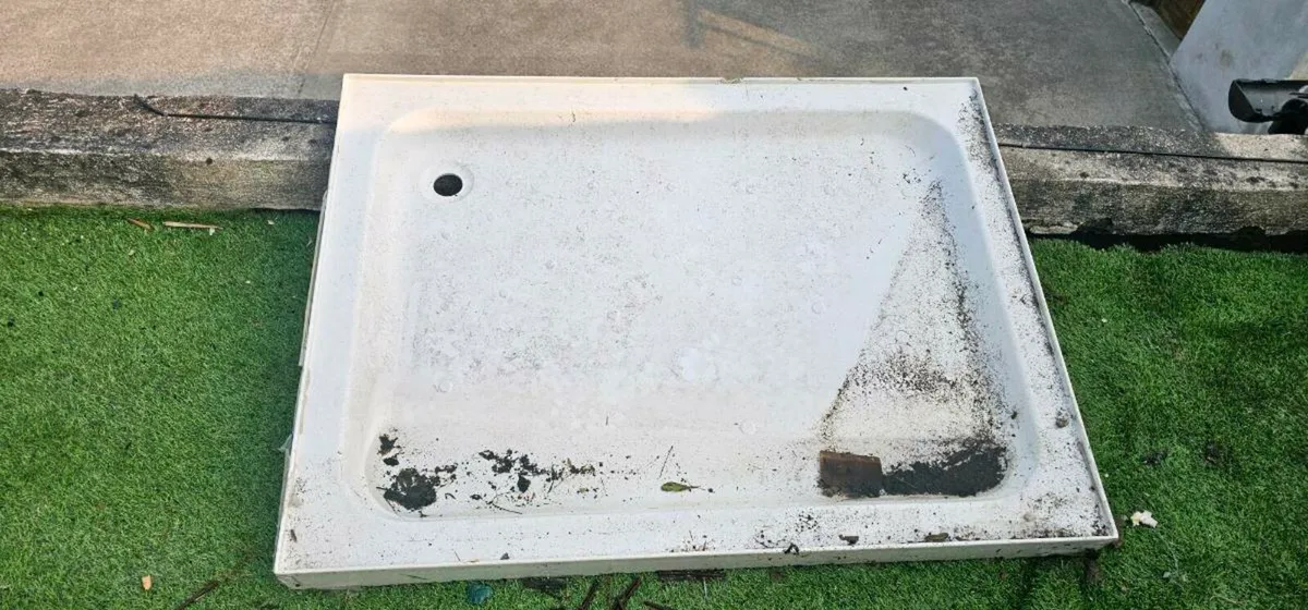 Large shower tray