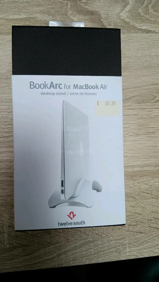 Macbook air stand