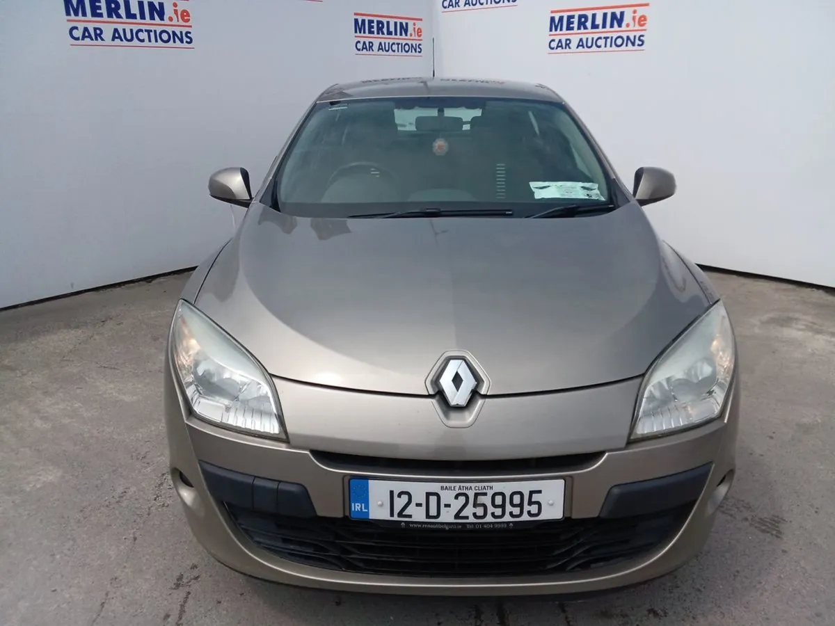 Renault Megane III Dynamique 1.5 DCI - Image 1
