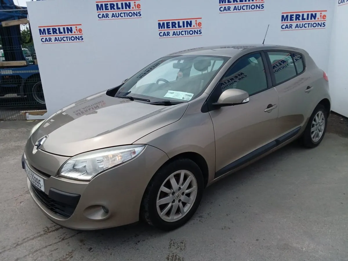 Renault Megane III Dynamique 1.5 DCI - Image 3