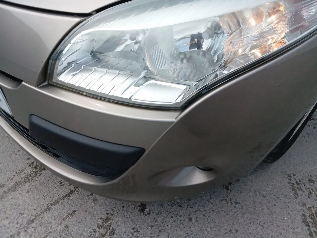 Renault Megane III Dynamique 1.5 DCI - Image 4