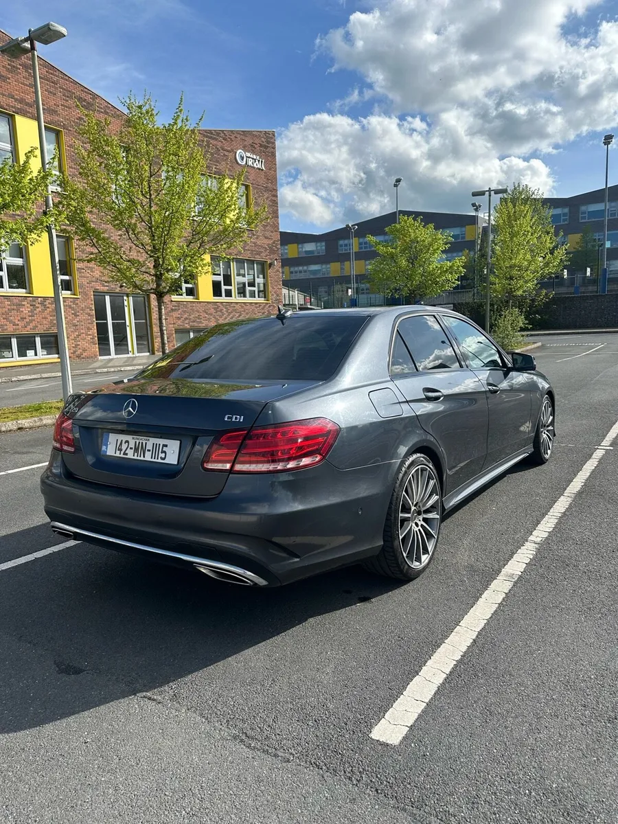Mercedes-Benz - Image 3