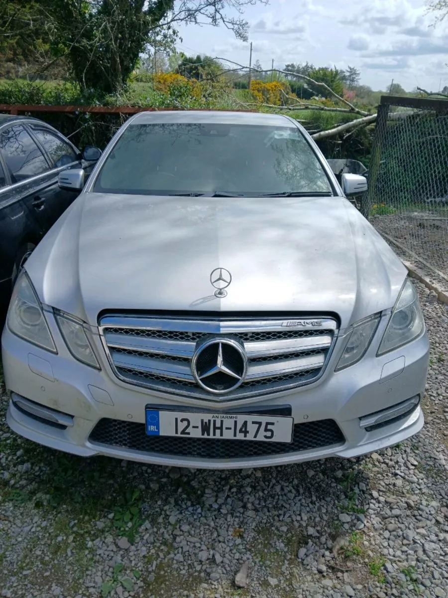 2012 Mercedes E350 Automatic needs repair - Image 1