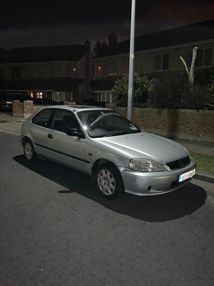 Honda civic - Image 2