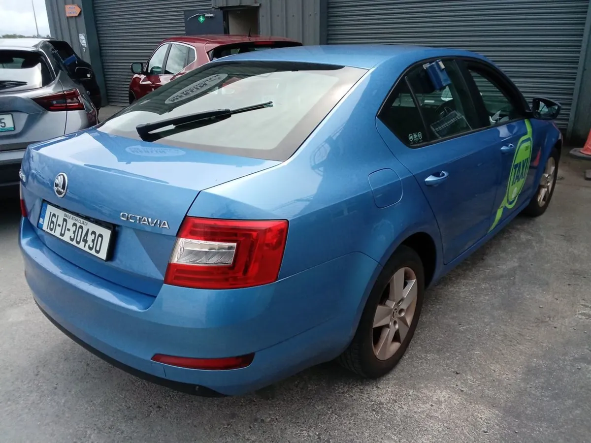 Skoda Octavia Ambition 1.6tdi 110HP Auto - Image 4