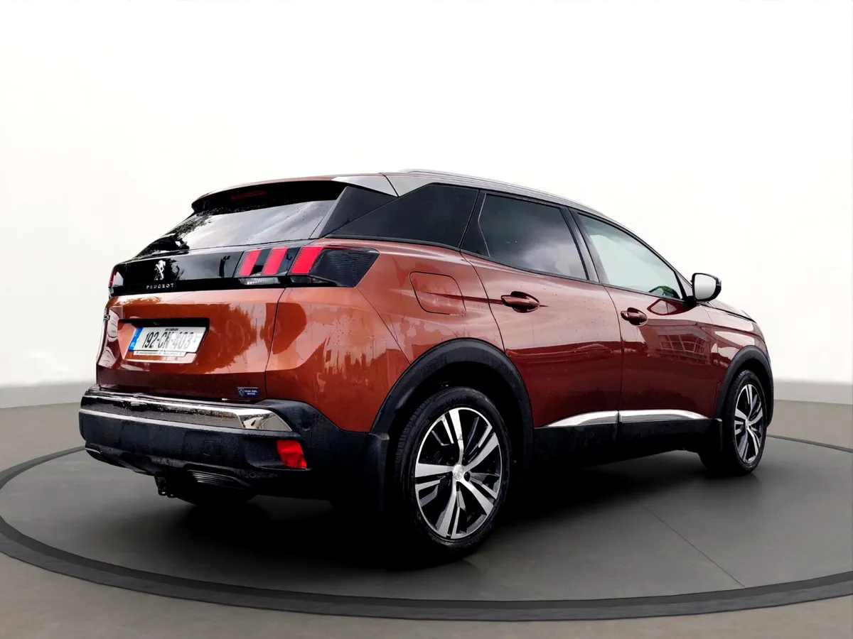 **2 Year Warranty** 2019 Peugeot 3008 Allure 1.5 - Image 3