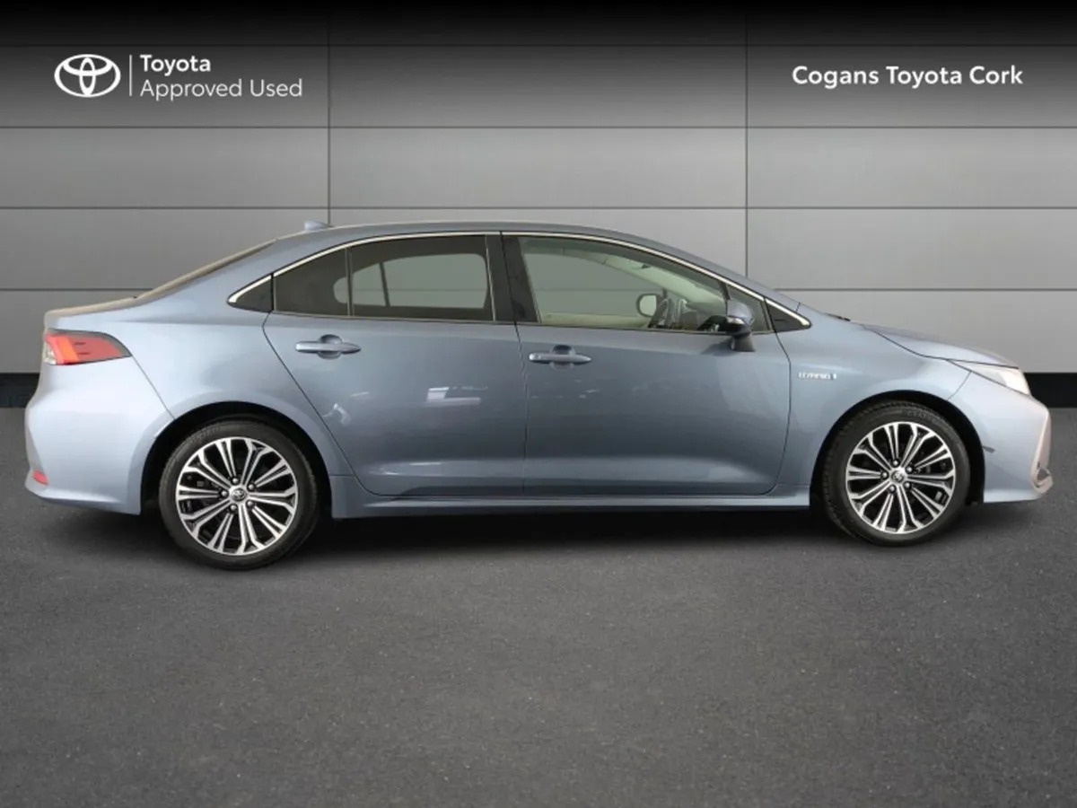 Toyota Corolla Corolla HYB Luna Sport SA - Image 3